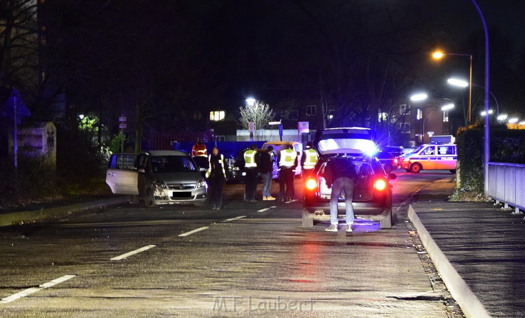 VU Schlaegerei Schiesserei Koeln Porz Gremberghoven Ratherstr P07.JPG - Miklos Laubert